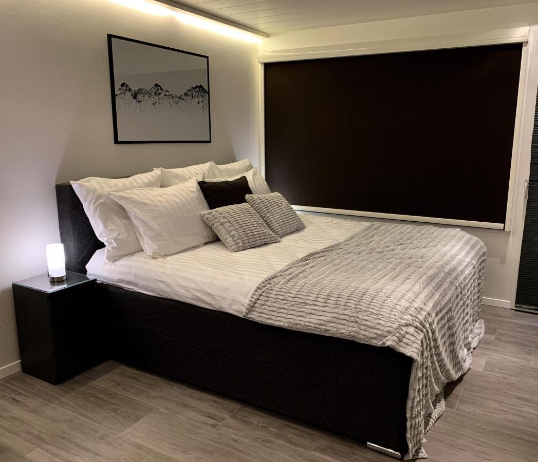 Moderne Wohnung An Toller Lage In Laax Esterno foto