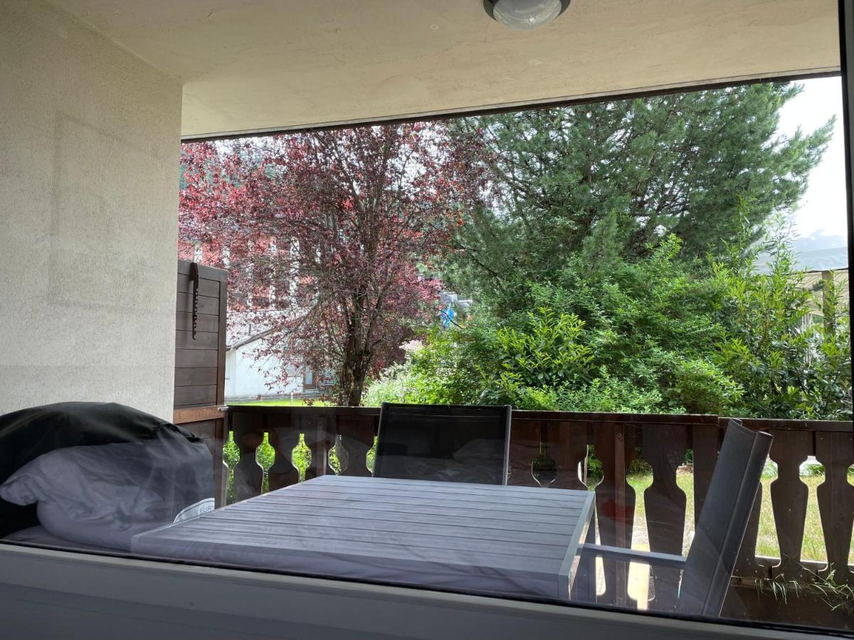 Moderne Wohnung An Toller Lage In Laax Esterno foto
